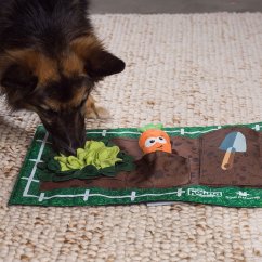 Nina Ottosson Activity Matz Garden Game 56x36cm - senzorická čichová podložka pro psa, zahrada